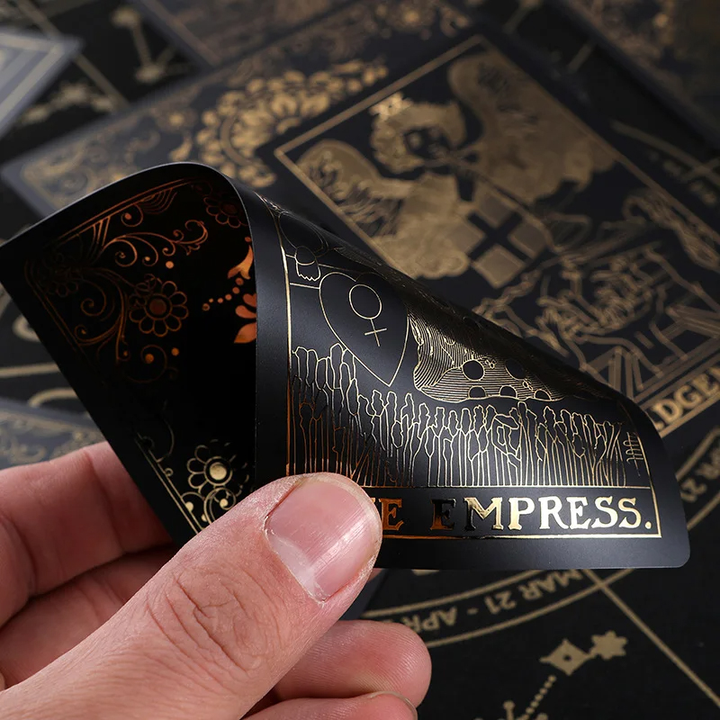 Cártaí Tarot Clasaiceach Dubh PVC