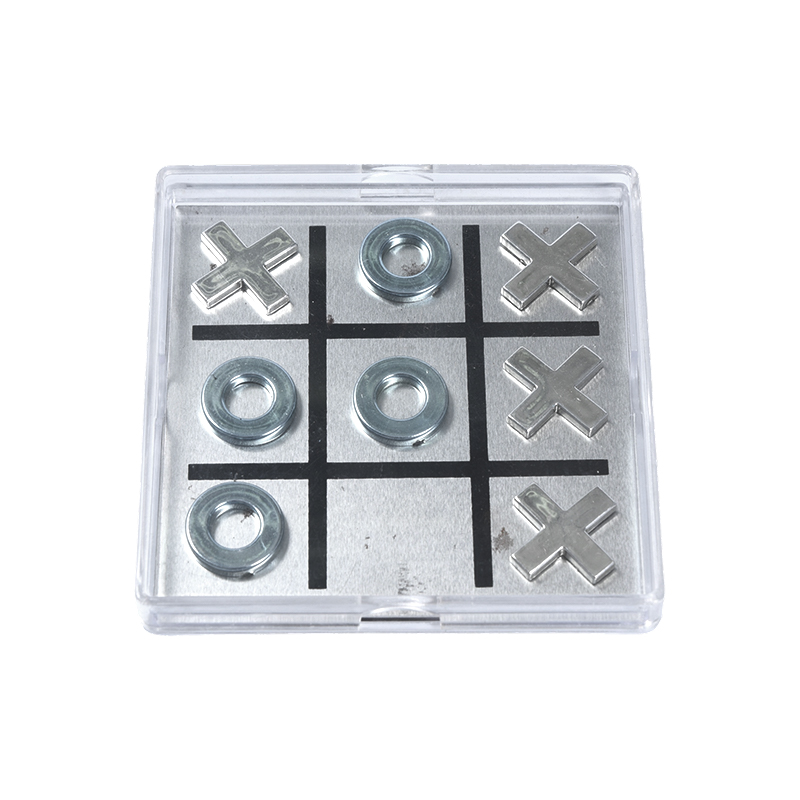 Miotal Maighnéadach Tic-Tac-Toe Socraigh i gCás Aicrileach Soiléir