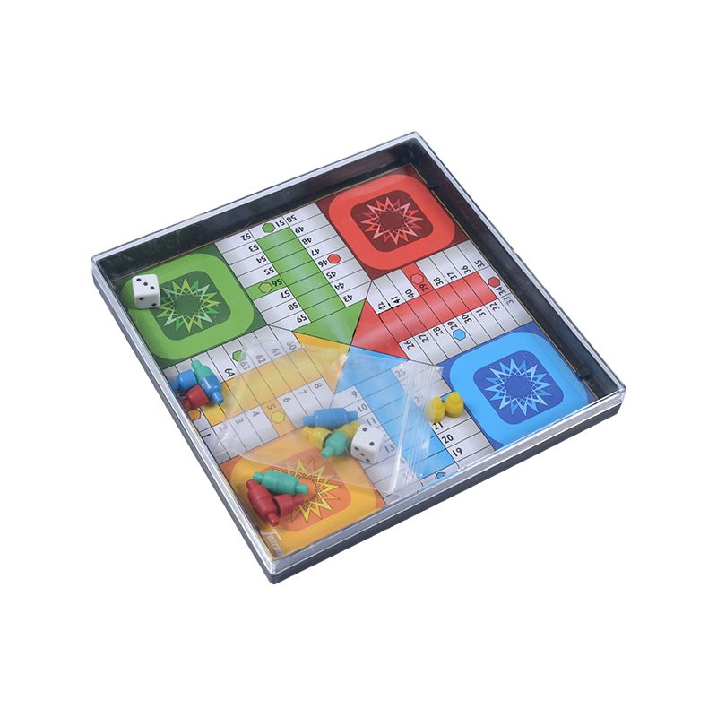 Cluiche Clasaiceach Eitilte Ficheall (Ludo) Eagrán Cás Plaisteacha Inaistrithe