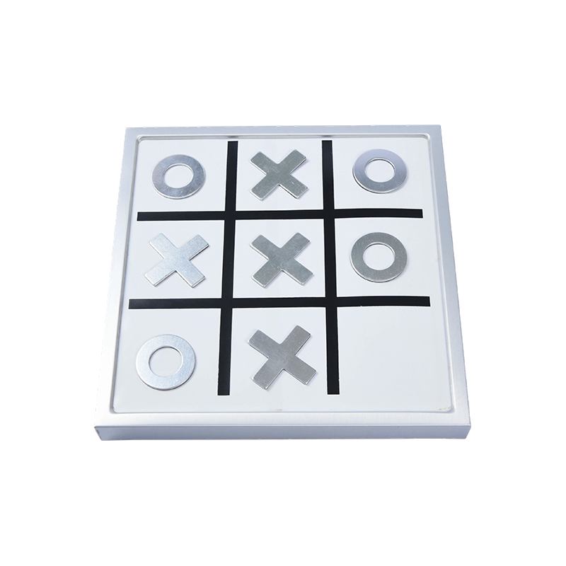 Eagrán Deisce Cluiche Miotal Tic-Tac-Toe Nua-Aimseartha