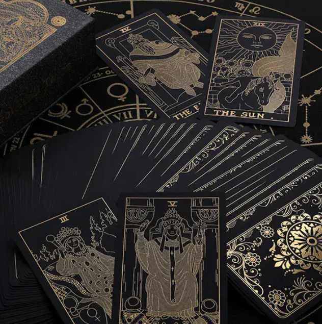 Conas Cártaí Tarot a léamh do thosaitheoirí?